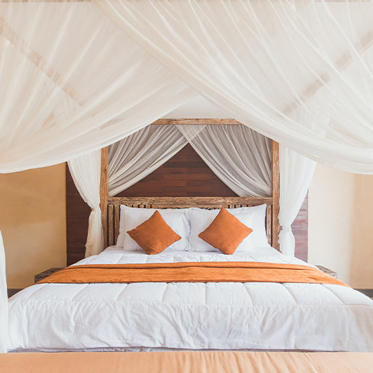 Four-Poster & Canopy Beds Are Back