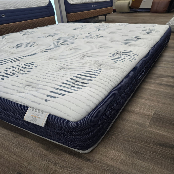 Magniflex Magnicool 10 Gel Medium Twin Size Mattress - Floor Model (EB) - Bedplanet