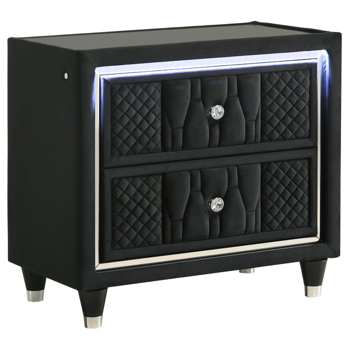 Coaster Fine Furniture Lorient Velvet Bedroom Set with LED Lighting and USB Charging - Bedplanet