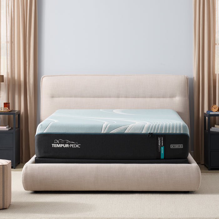 Tempur-Pedic LuxeAdapt Medium Hybrid 13" Mattress