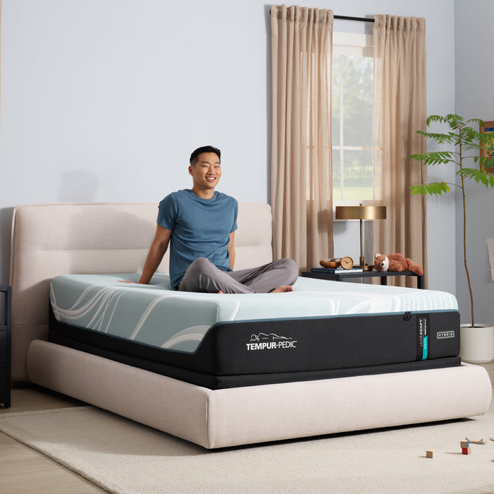 Tempur-Pedic LuxeAdapt Medium Hybrid 13" Mattress