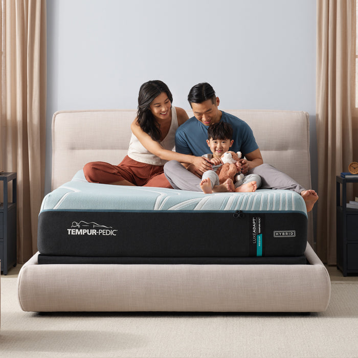 Tempur-Pedic LuxeAdapt Medium Hybrid 13" Mattress