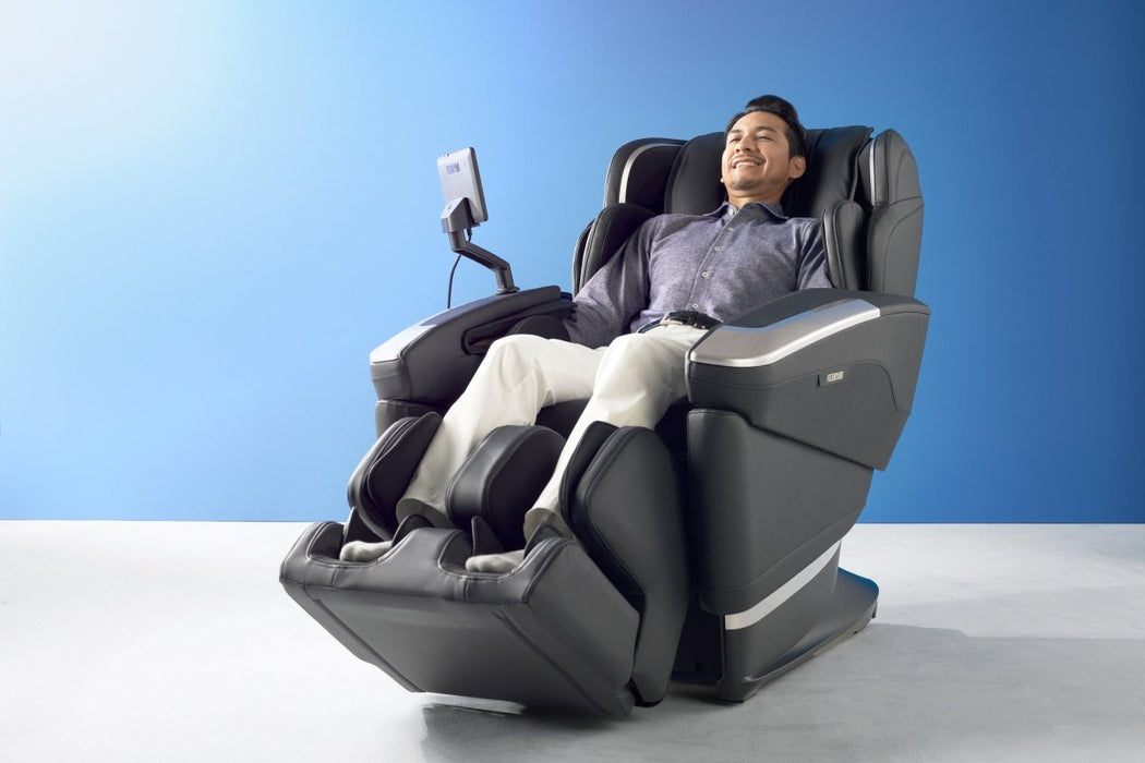 Fujiiryoki Cyber Relax Ai Made in Japan 5D Ai Ultra Premium Massage Chair - MassageChairPlanet.com