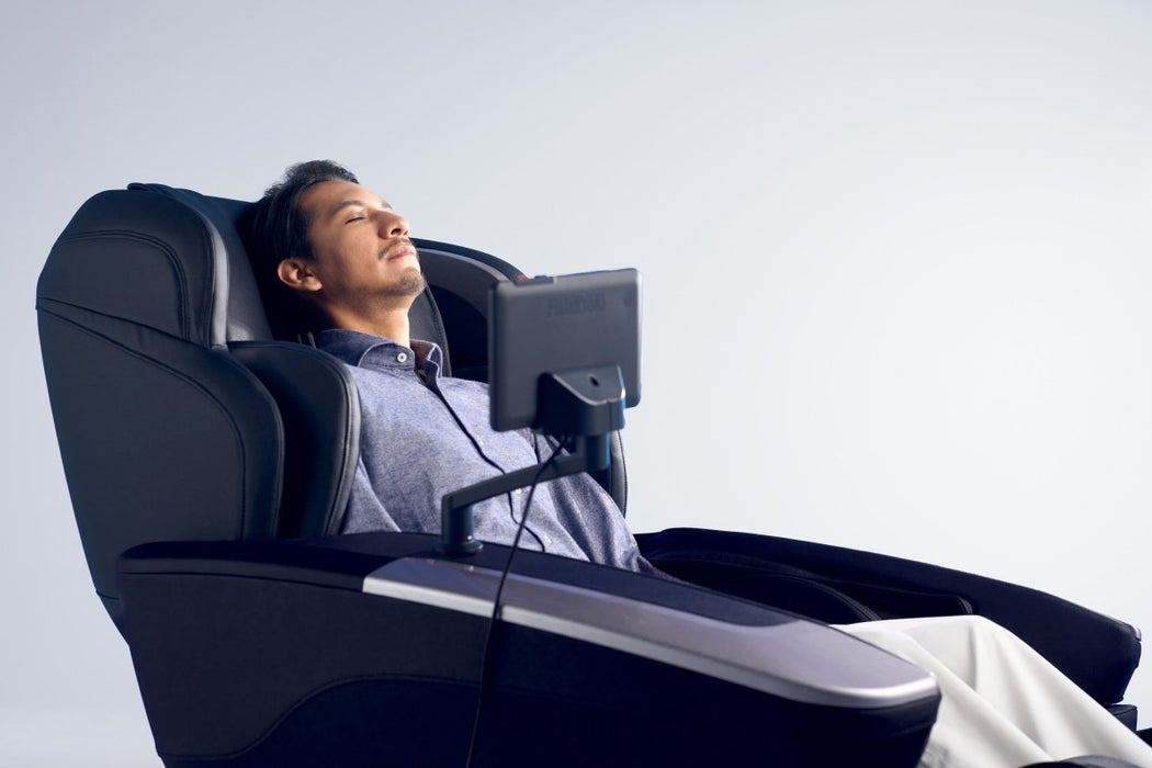 Fujiiryoki Cyber Relax Ai Made in Japan 5D Ai Ultra Premium Massage Chair - MassageChairPlanet.com