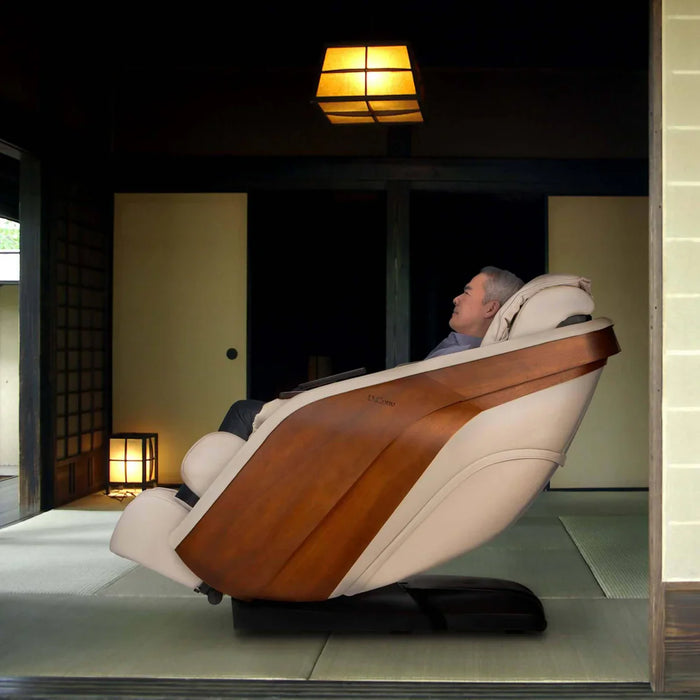 DCore Stratus - JP Made in Japan Ultra Premium Massage Chair - MassageChairPlanet.com