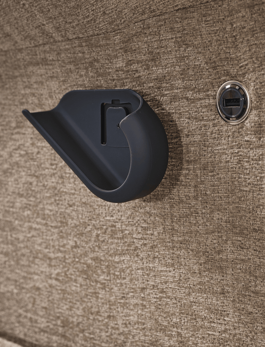 UltraComfort Vega UC556 Medium-Wide Power Lift Chair Recliner - MassageChairPlanet.com