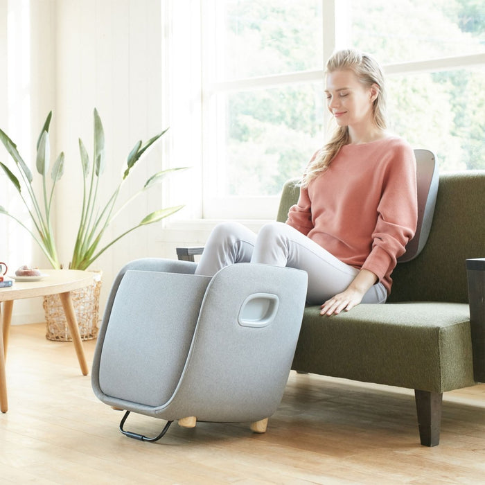 Synca REI Foot and Lumbar Ottoman Massager - MassageChairPlanet.com