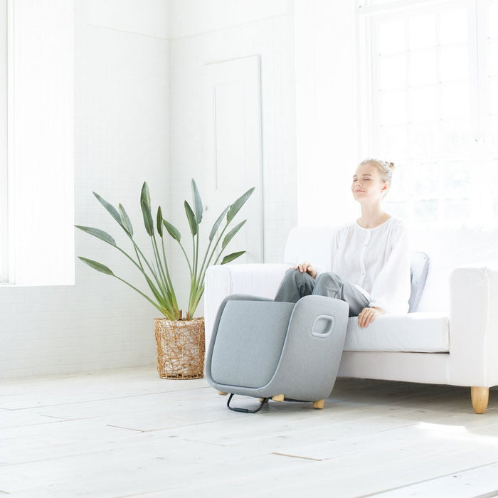 Synca REI Foot and Lumbar Ottoman Massager - MassageChairPlanet.com