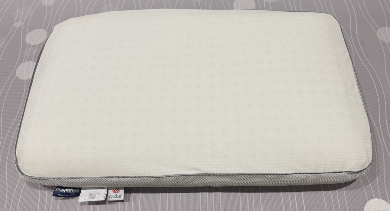 Magniflex Superiore Standard Soft Pillow - Open Box - Bedplanet